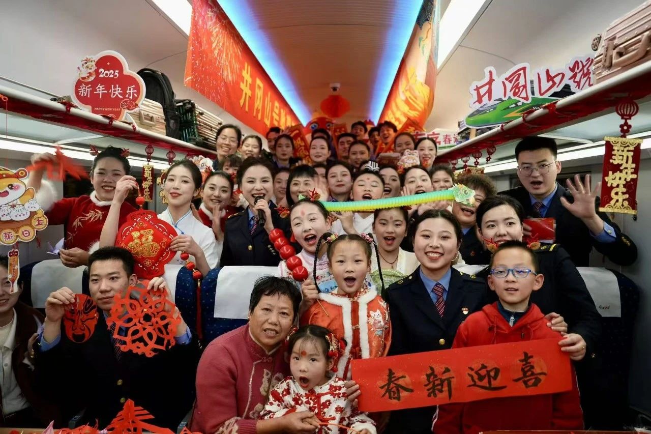 一起定格春運路上的最美風景